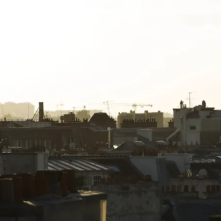 Les Théâtres Hotel