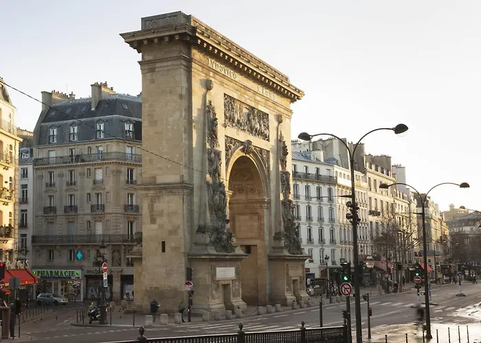 ホテル レ テアトル 4*