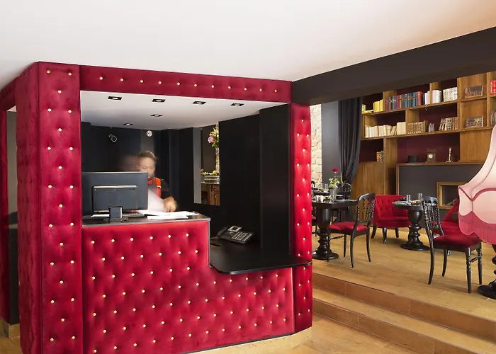 ホテル レ テアトル パリ