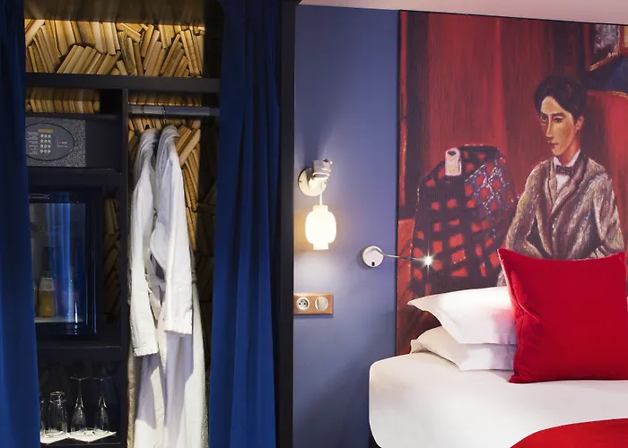 レ テアトル 4* パリ