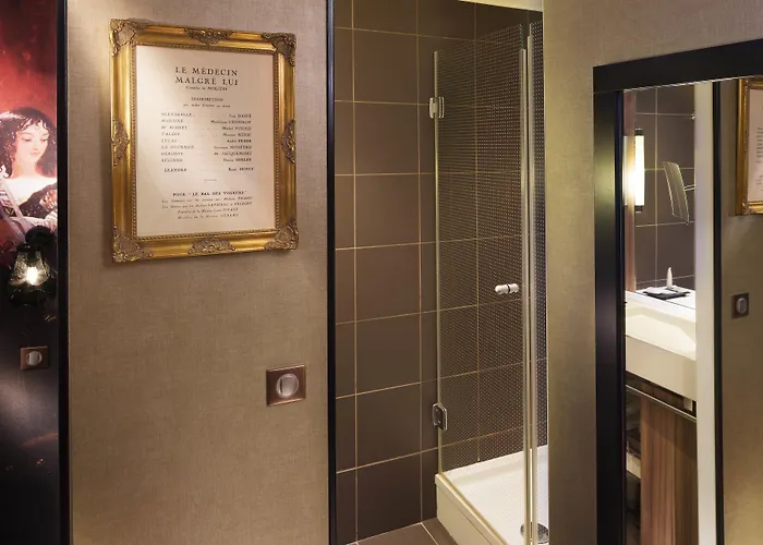 レ テアトル ホテル 4*