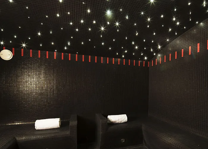 レ テアトル 4* パリ