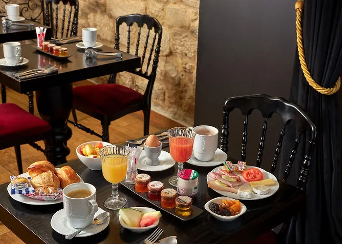 ホテル レ テアトル