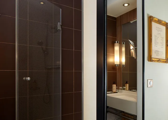 レ テアトル パリ