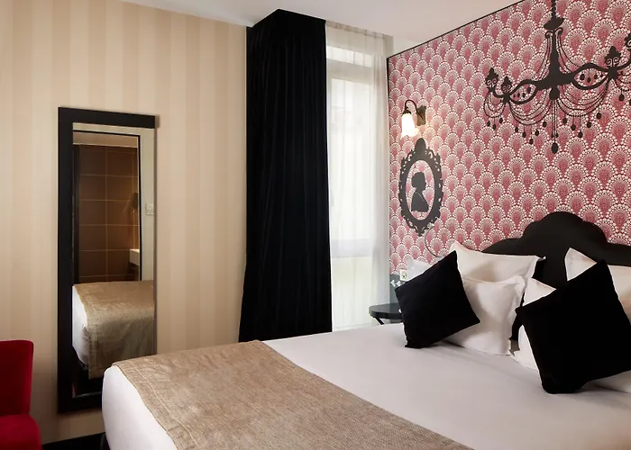 レ テアトル ホテル