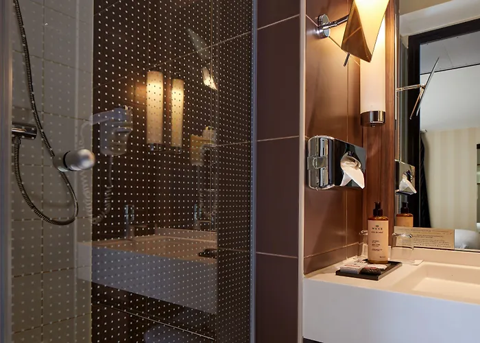 ホテル レ テアトル パリ