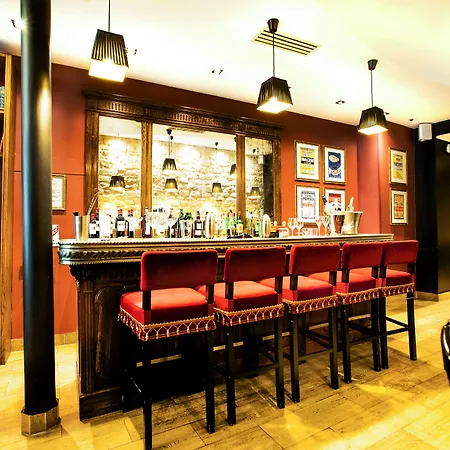 Otel Les Theatres Paris